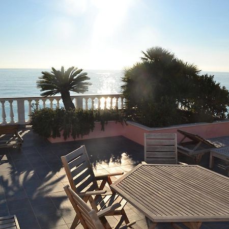 Hotel Piccolo Lido Bordighera Exterior foto
