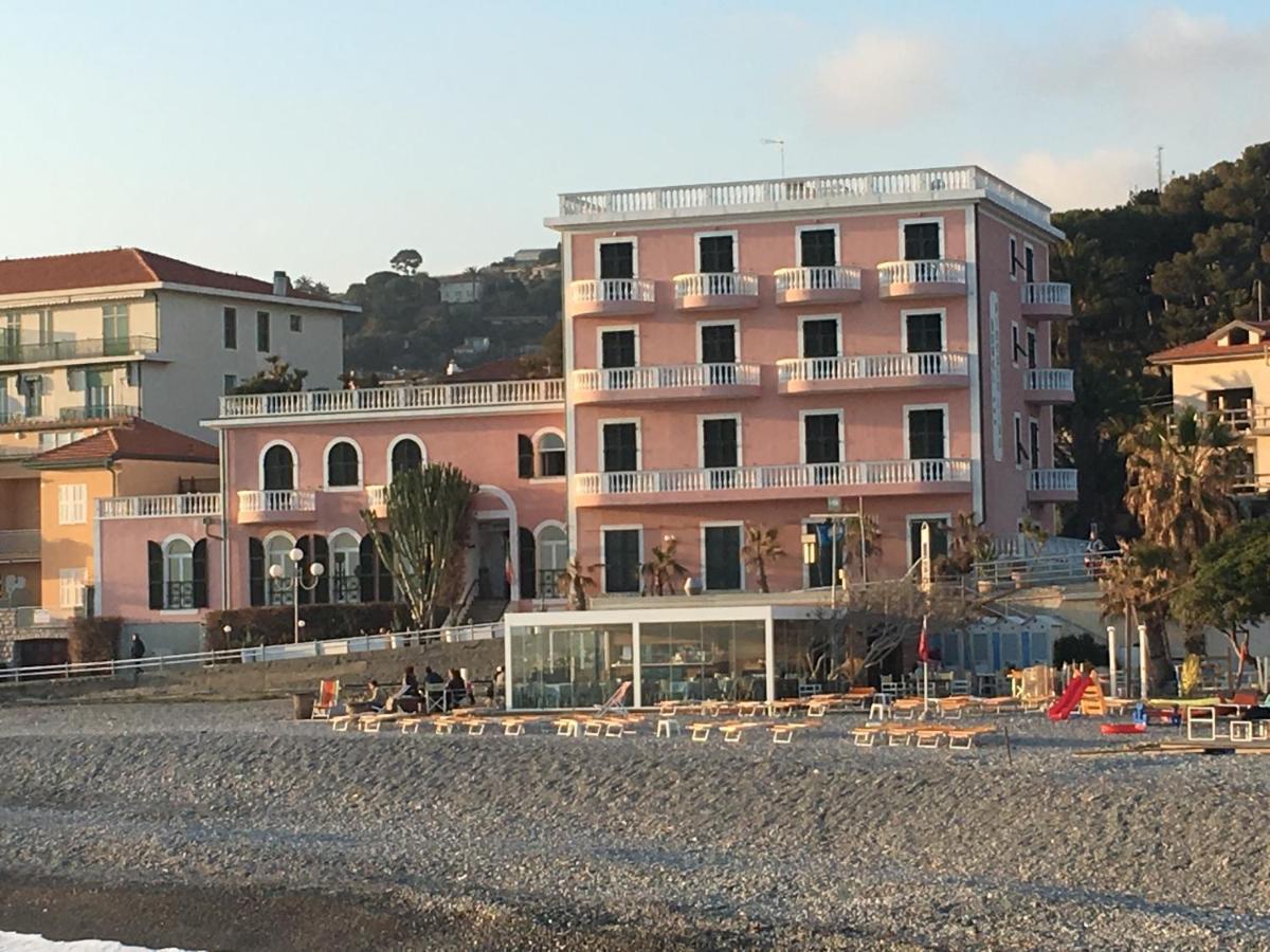 Hotel Piccolo Lido Bordighera Exterior foto