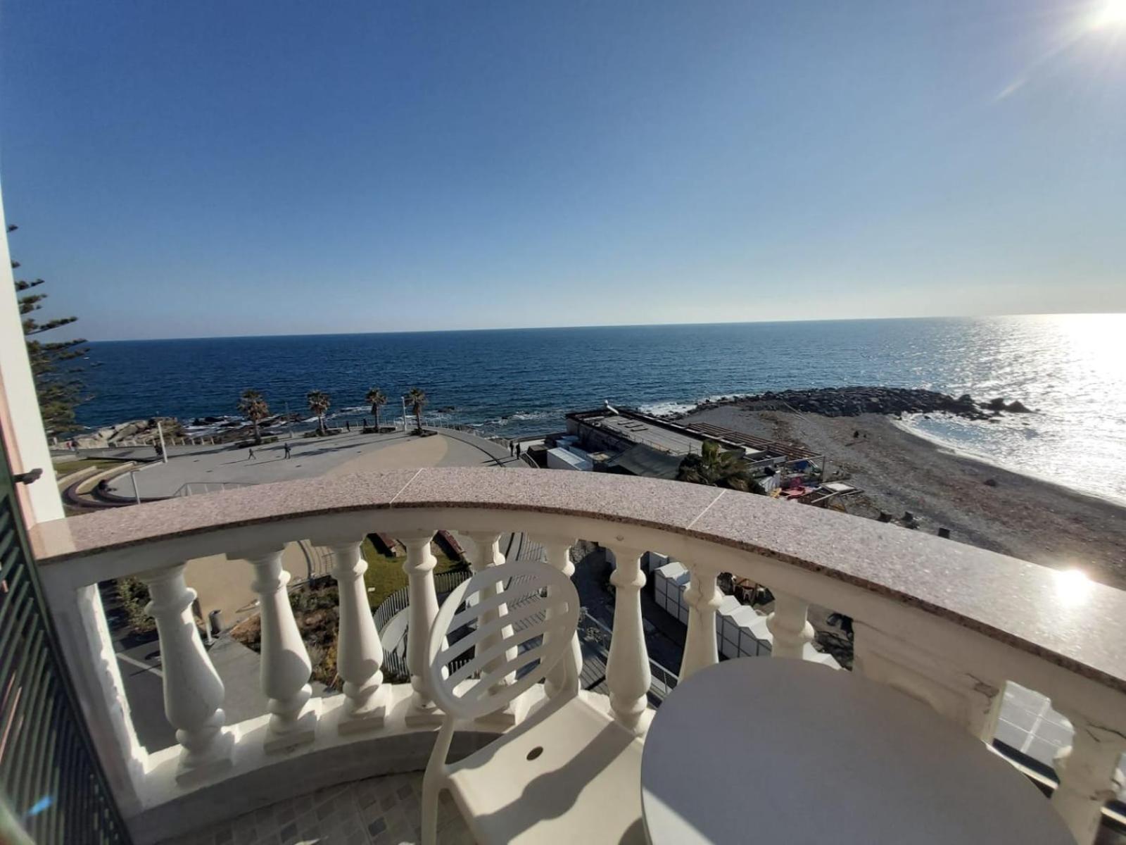 Hotel Piccolo Lido Bordighera Exterior foto
