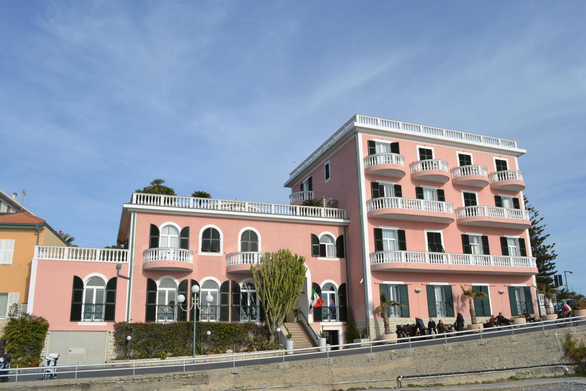 Hotel Piccolo Lido Bordighera Exterior foto
